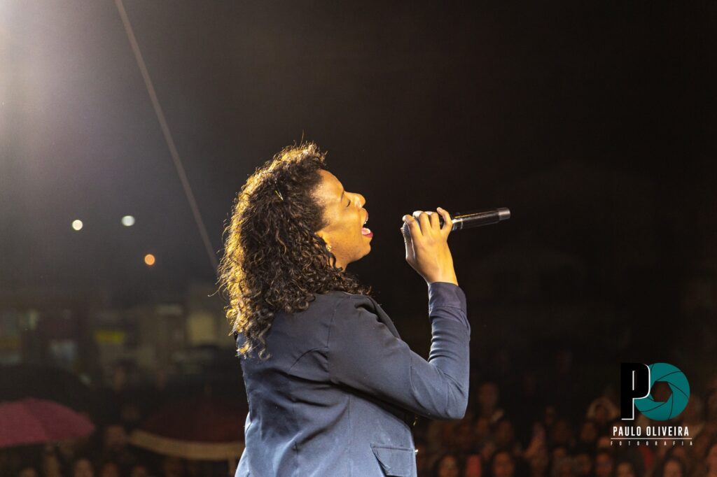 Show da Cantora Carine Rosa no 3º Festival de Inverno de Caçapava