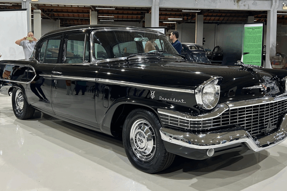 Studebaker President 1957